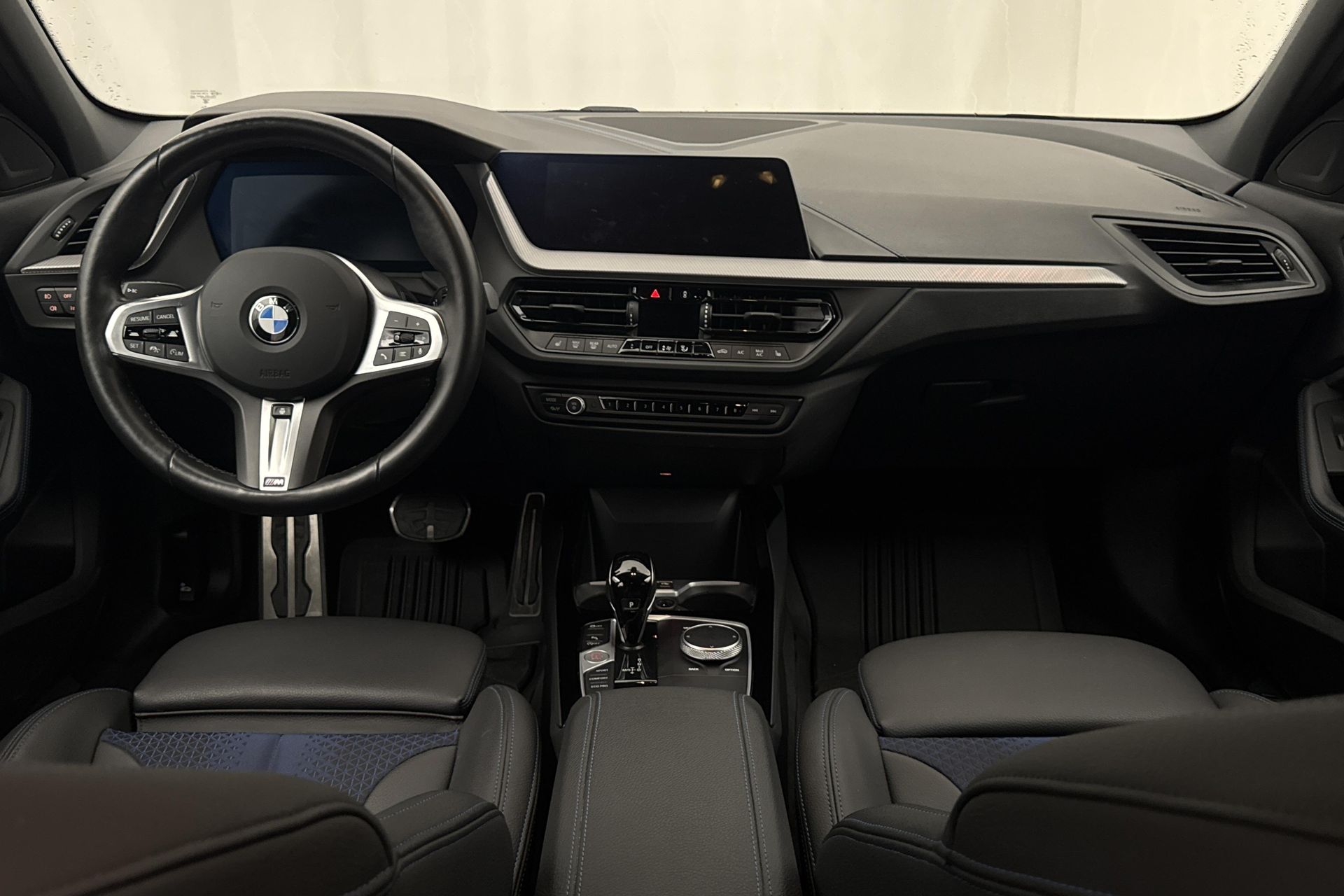 BMW 118 i 2024, bild 7/10