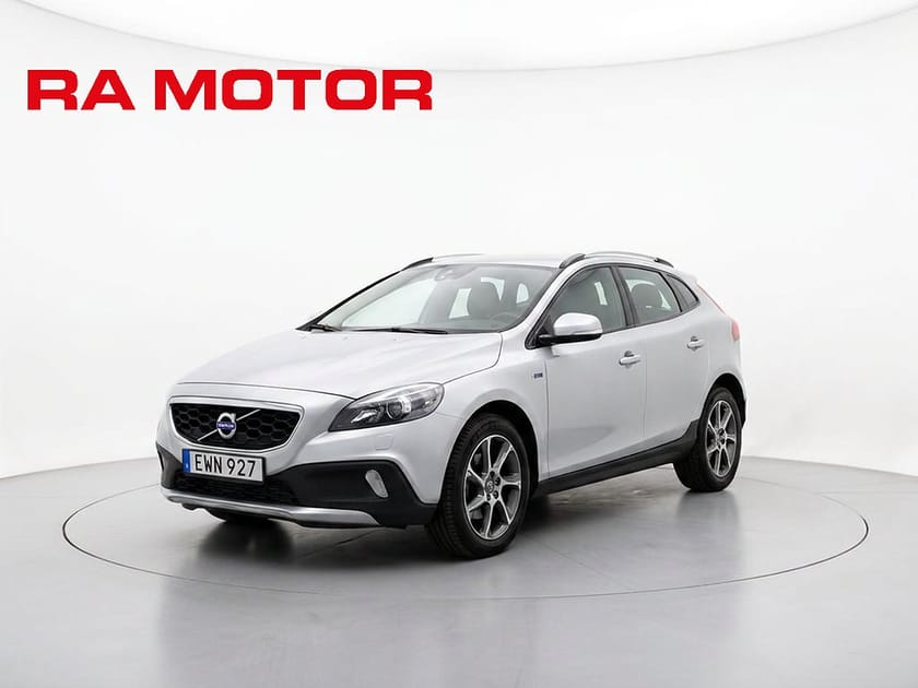 Bild 1 av Volvo V40 Cross Country Ocean Race |Drag | Läder | D2 | Kamrem bytt