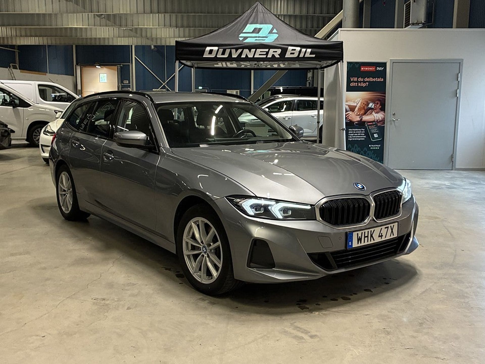 BMW 330