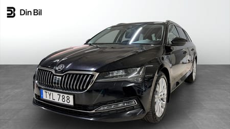 Škoda Superb Kombi 2.0 TDI 4x4 Style Drag B-Kam Värmare