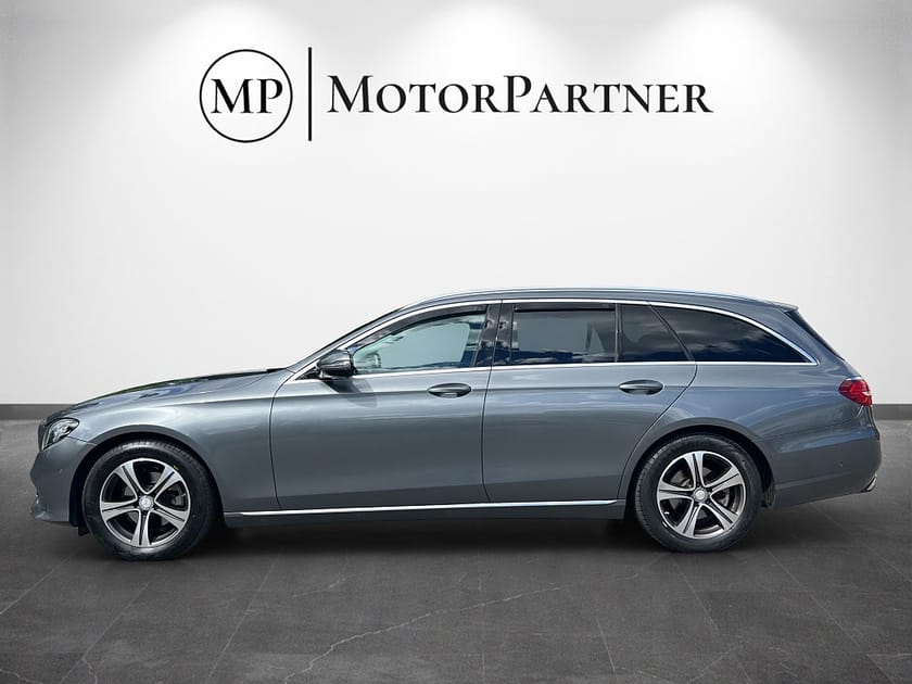 Bild 5 av Mercedes-Benz E 220 T d 9G-Tronic Avantgarde Navi Drag Kamera 194hk