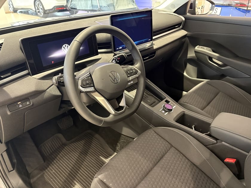 Bild 5 av Volkswagen T-Roc 1.5 eTSI 150 HK  DSG7