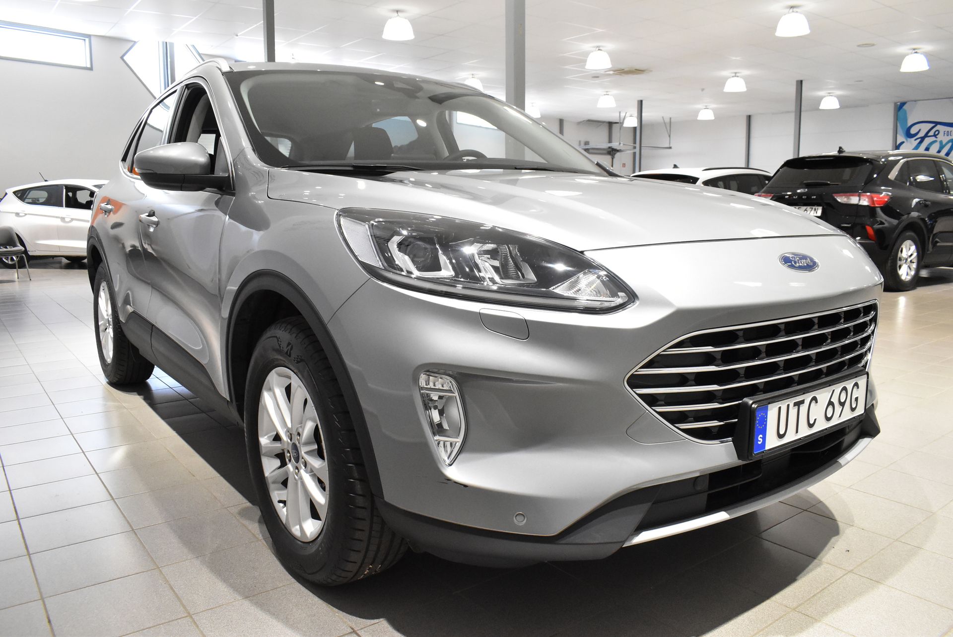 Ford Kuga Plug-In Hybrid 2021, bild 6/21