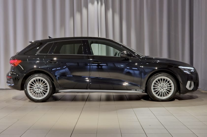 Bild 3 av Audi A3 Sportback 35 TFSI Proline advanced | Farthållare | Komfortnyckel