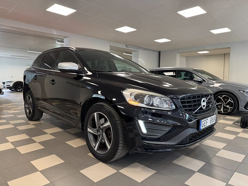 Bild 3 av Volvo XC60 D4 AWD Geartronic R-Design Business Värmare 181 Hk Drag