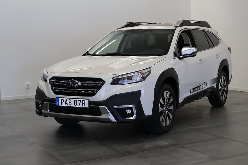 Bild 1 av Subaru Outback Touring Dragkrok Motorvärmare Vinterhjul Låg skatt