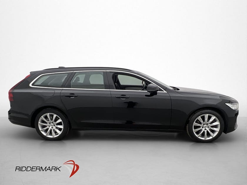 Bild 4 av Volvo V90 B4 197hk Momentum Värmare Kamera CarPlay Navi MOMS