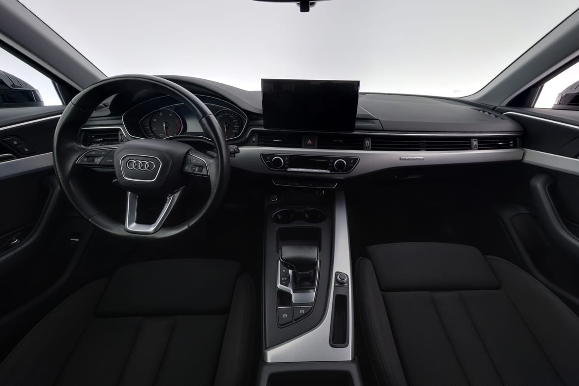 Audi A4 2022 - miniatyr 7