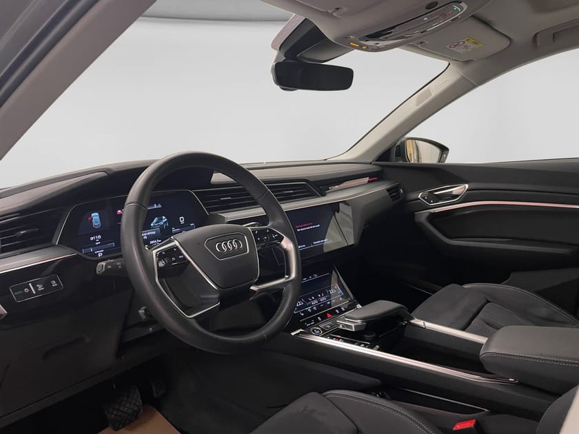 Bild 4 av Audi Q8 55 e-tron quattro / 1 Ägare / Bang / Panorama /