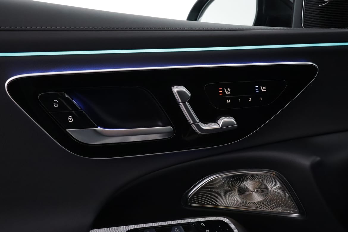 Mercedes-Benz E-Klass 2024 - miniatyr 12