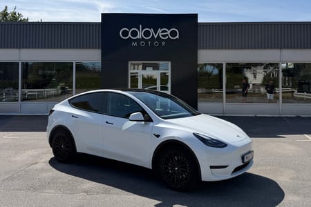 Tesla Model Y Standard Range RWD 299 hk Automat - Panorama, Drag