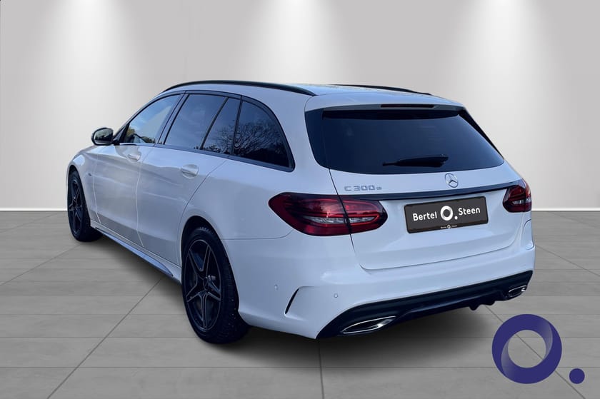 Bilde 3 av Mercedes-Benz C 300 T e AMG | HENGERFESTE | MULTIBEAM | PREMIUM