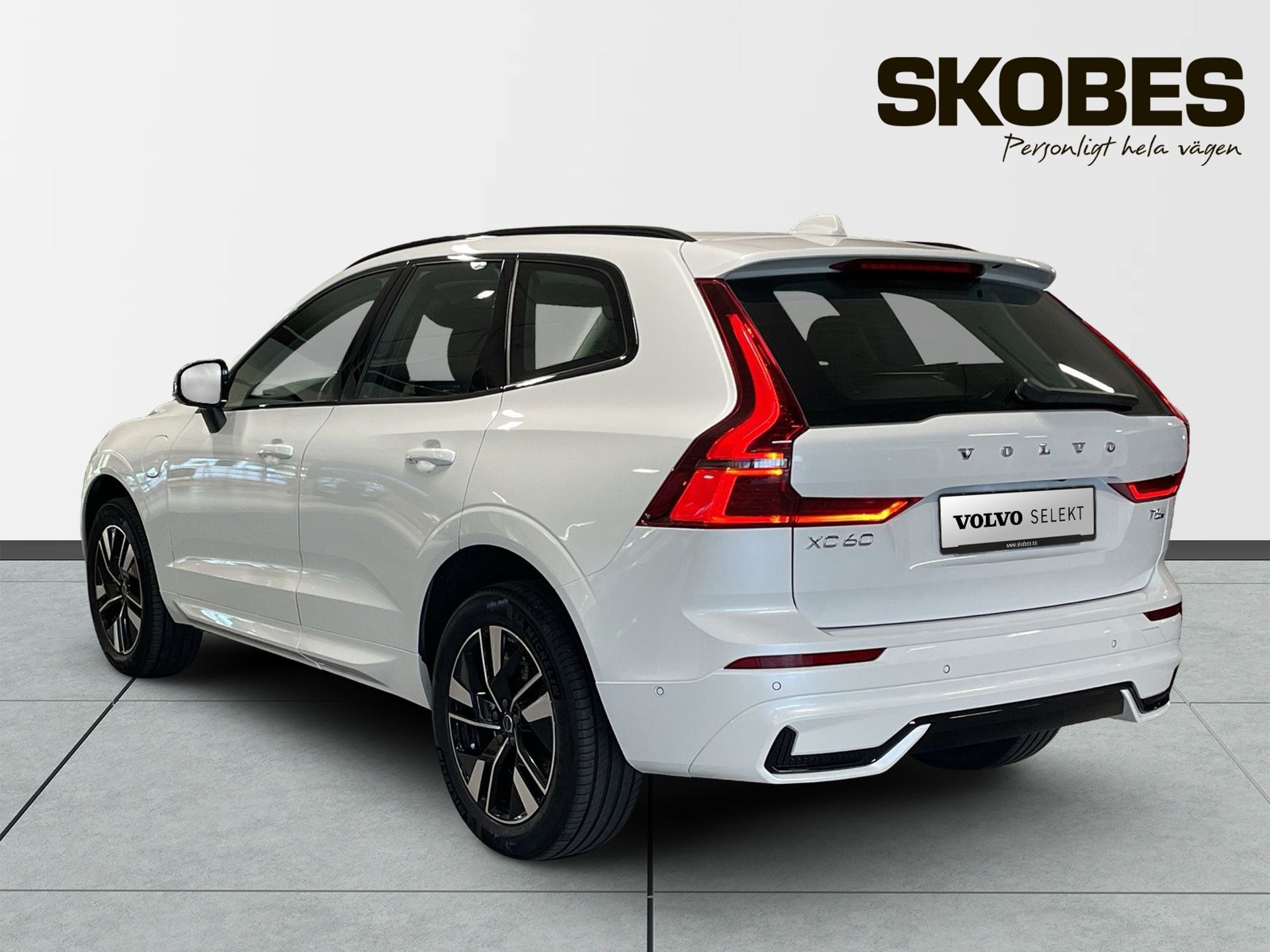 Volvo XC60 T6 Plus Dark Nordic Edition 2026, bild 6/10