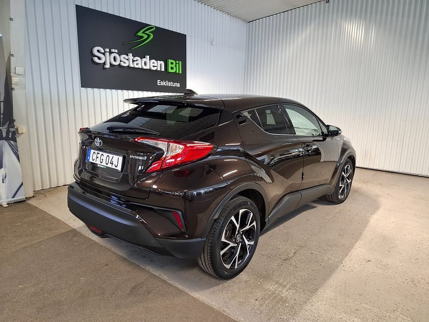 Bild 5 av Toyota C-HR Hybrid CVT X-Edition Backkamera Rattvärme