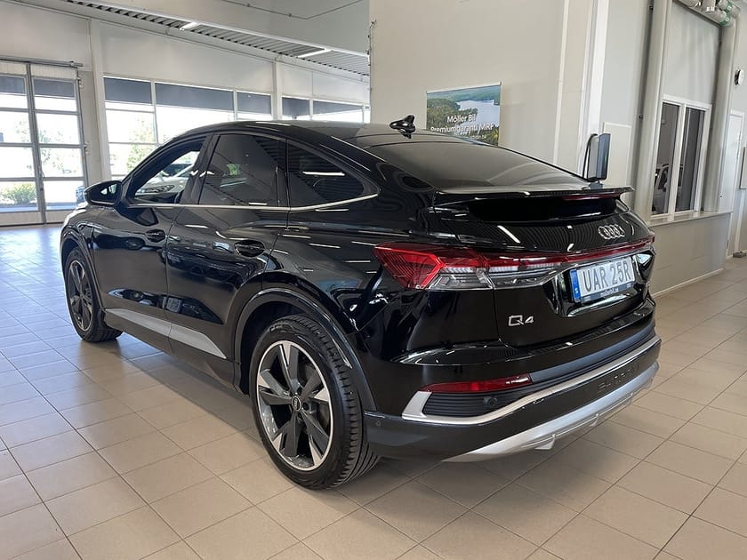 Bild 4 av Audi Q4 50 Sportback e-tron quattro S-line / Drag / HUD