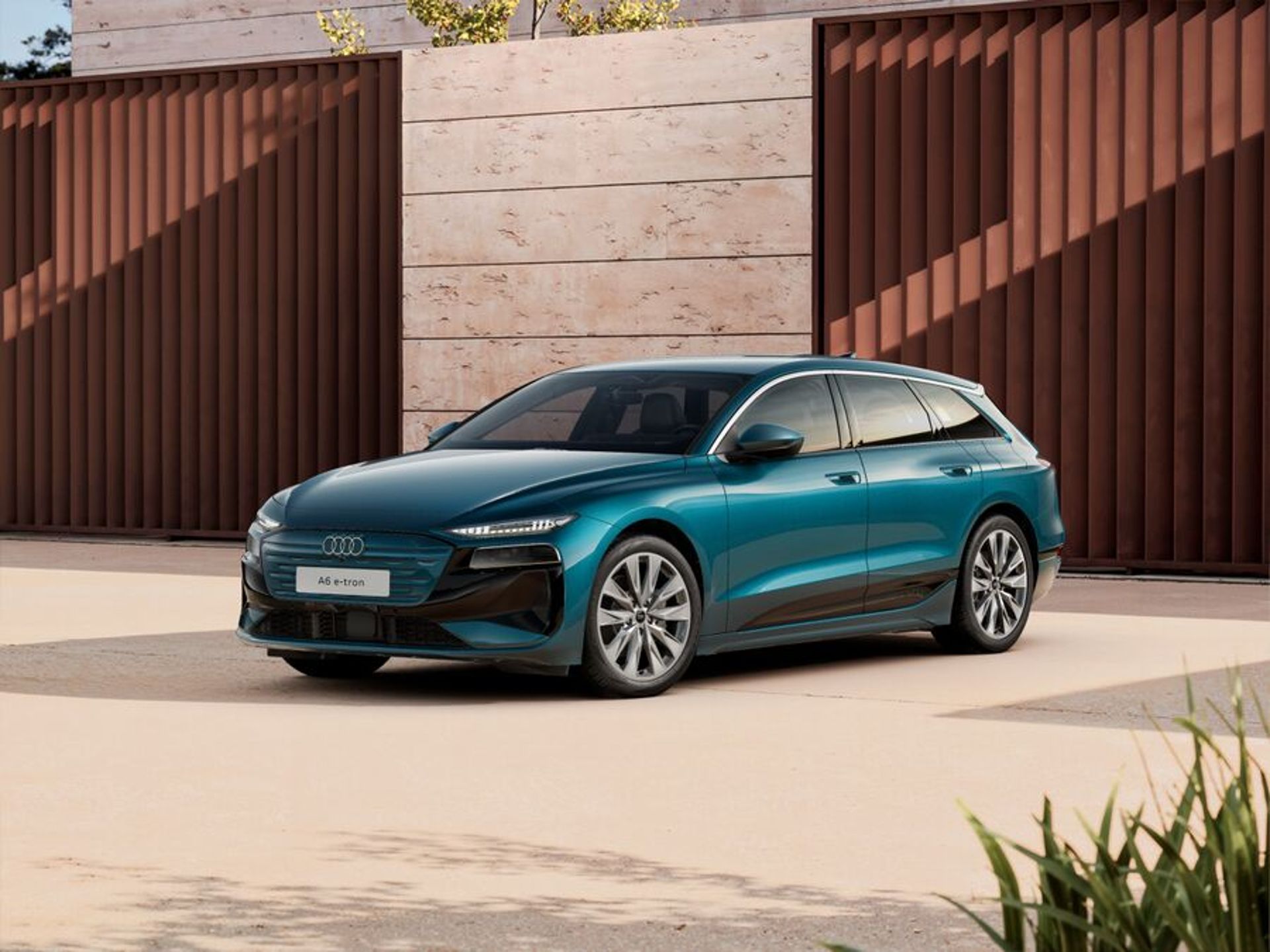 Audi A6 e-tron