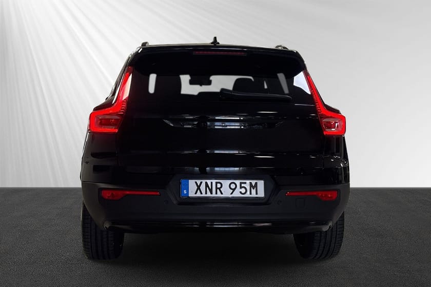 Bild 2 av Volvo EX40 Single Motor Extended Range M R Ultra Black Edt