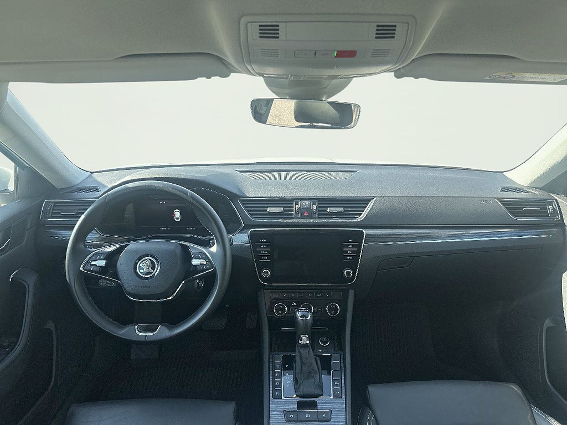 Skoda Superb 2023, bild 7/10