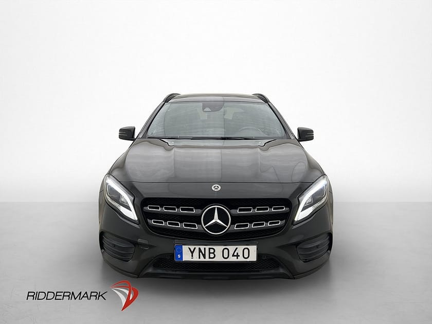 Bild 2 av Mercedes-Benz GLA 200 d AMG Pano Night Sensorer Keyless