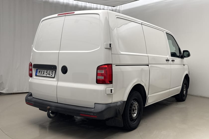 Bild 3 av Volkswagen Transporter T6 2.0 TDI BMT Skåp 150hk Värmare Drag