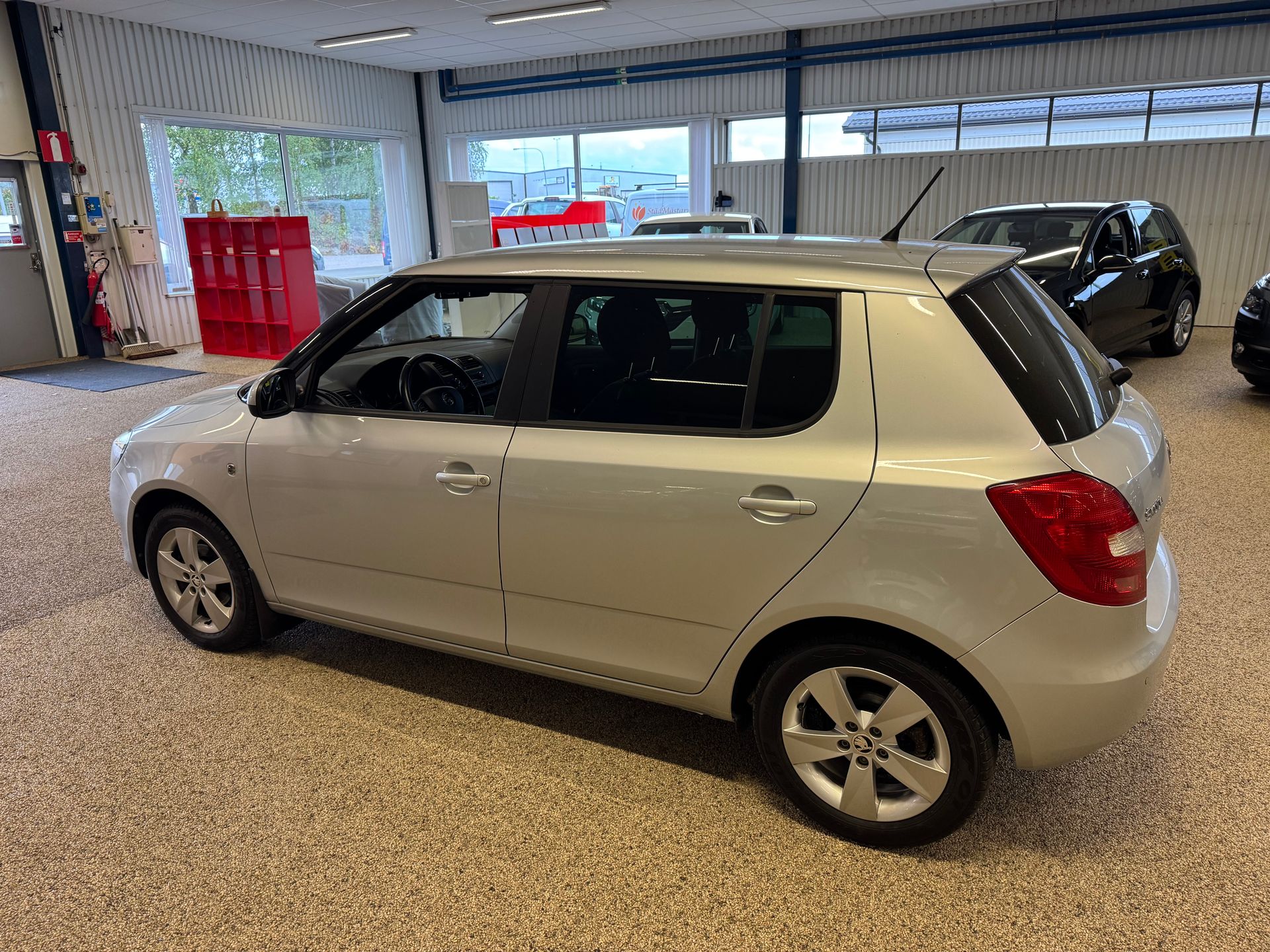 Skoda Fabia 1.2 TSI 2015, bild 3/5