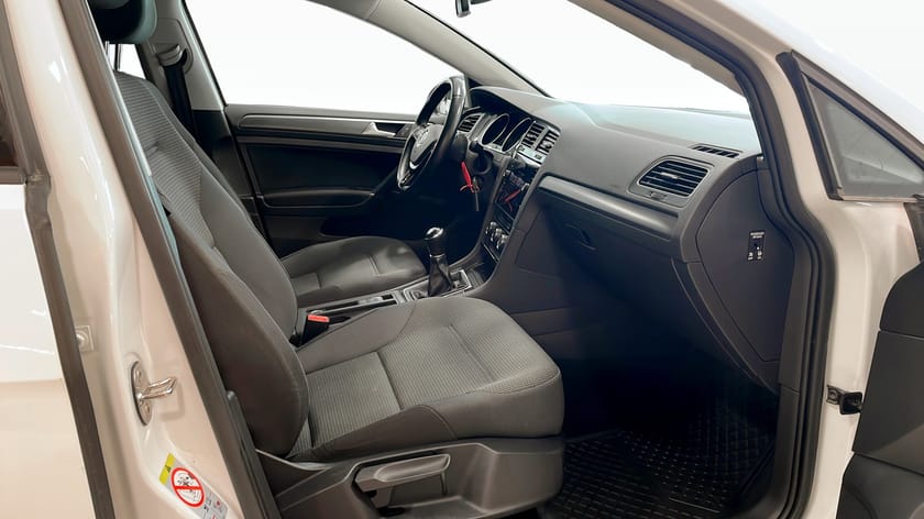 Bild 3 av Volkswagen Golf Base