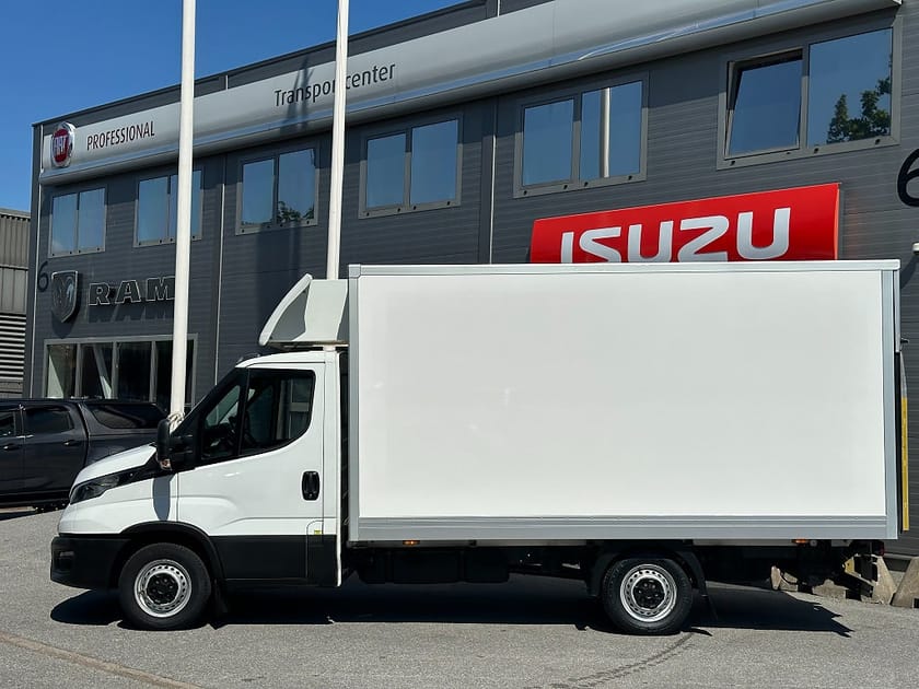 Bild 3 av Iveco Daily 35-140 Chassi Cab 18m3 Volymskåp med lyft | Hi-Matic | 3 års garanti