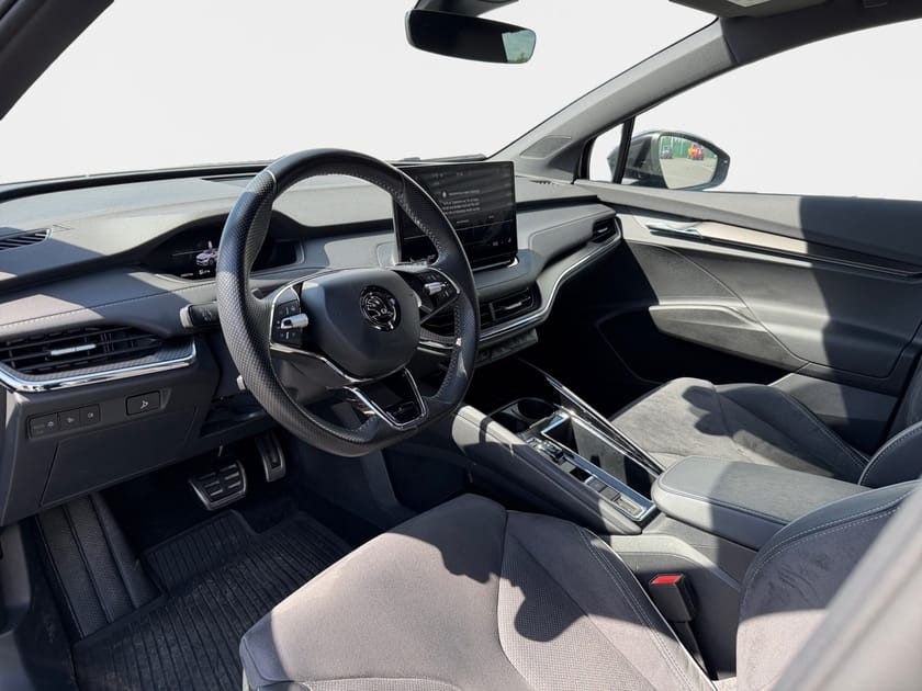 Bild 3 av Škoda Enyaq iV 80x Sportline 265hk *Drag/Keyless/Backkamera*