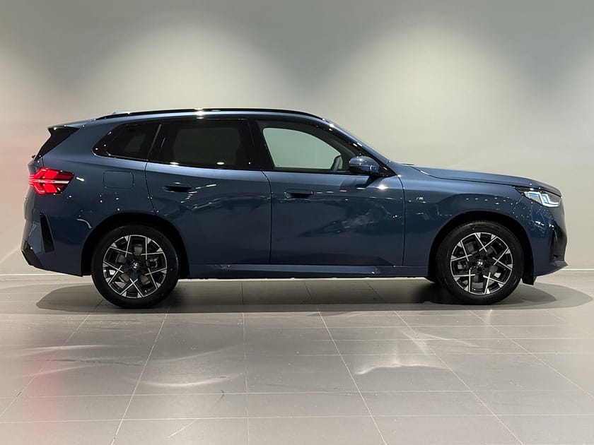 Bild 3 av BMW X3 20 xDrive M Sport Drag Värmare H/K Premium-pkt 19"
