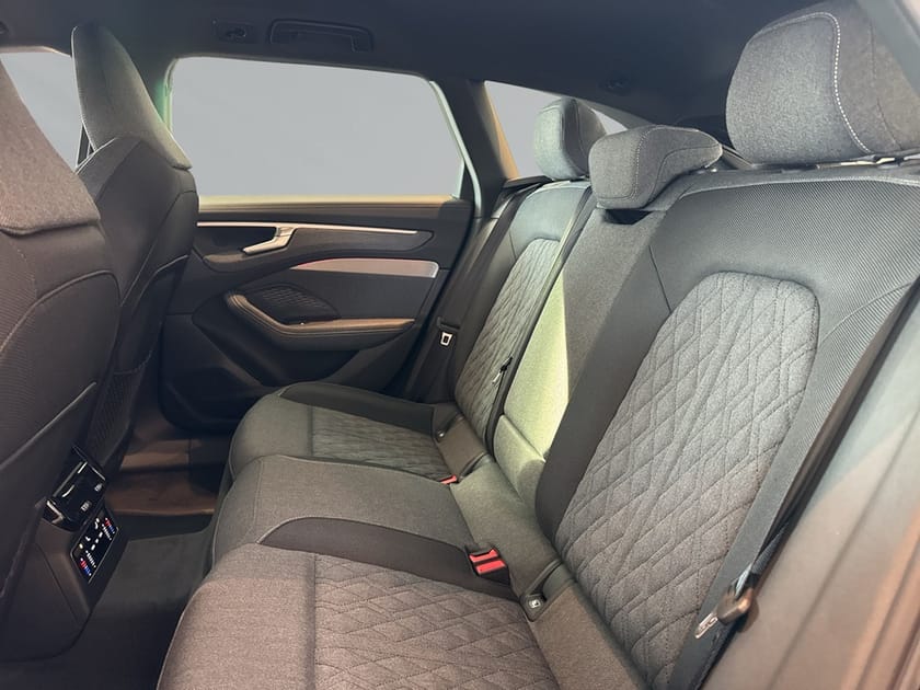 Bild 5 av Audi A6 Avant e-hybrid quattro 220kw S-line Lagerbil
