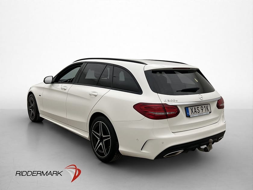 Bild 4 av Mercedes-Benz C 300 T e 320hk AMG Line Värmare Cockpit Drag