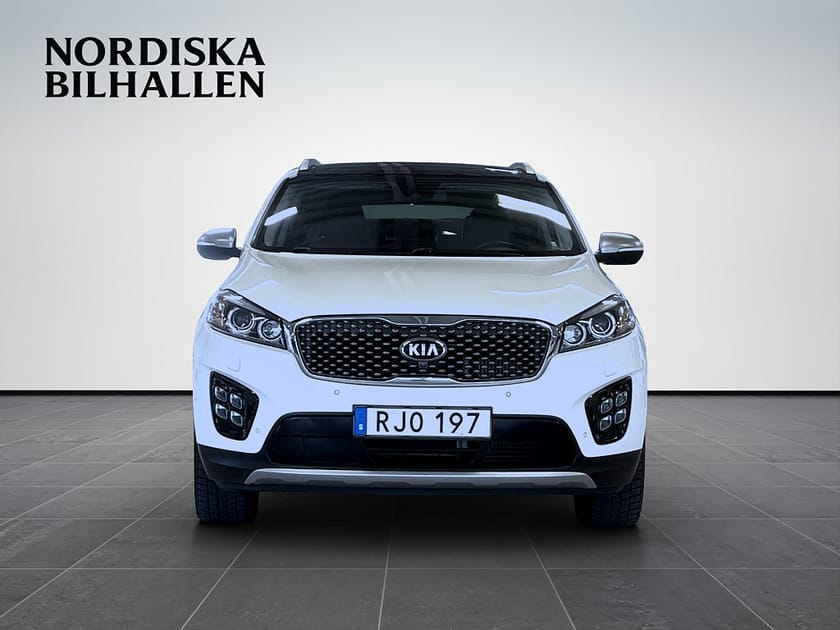 Bild 2 av Kia Sorento 2.2 CRDi AWD 7-sits Nyservad Pano Kamera Dragkrok