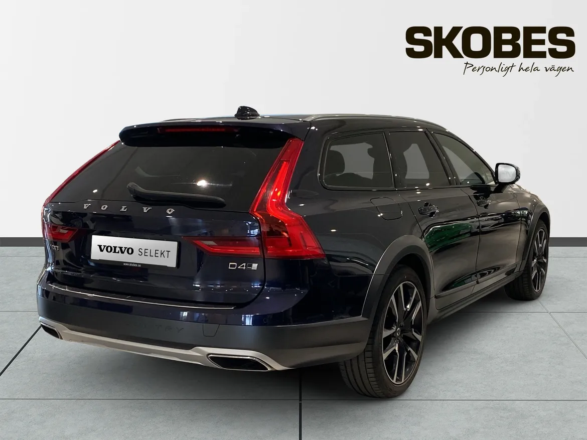 Volvo V90 Cross Country
