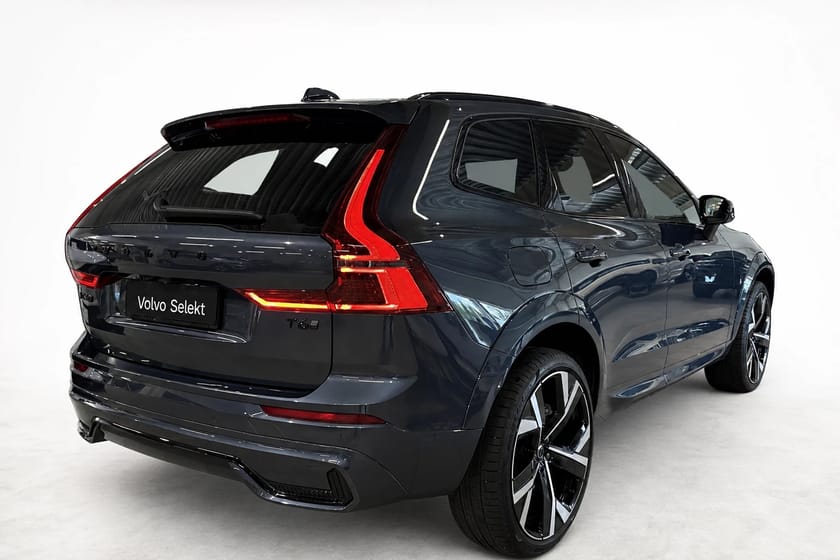 Bild 4 av Volvo XC60 T6 Plus Black Nordic Edt Luftfjädring *Hög spec*