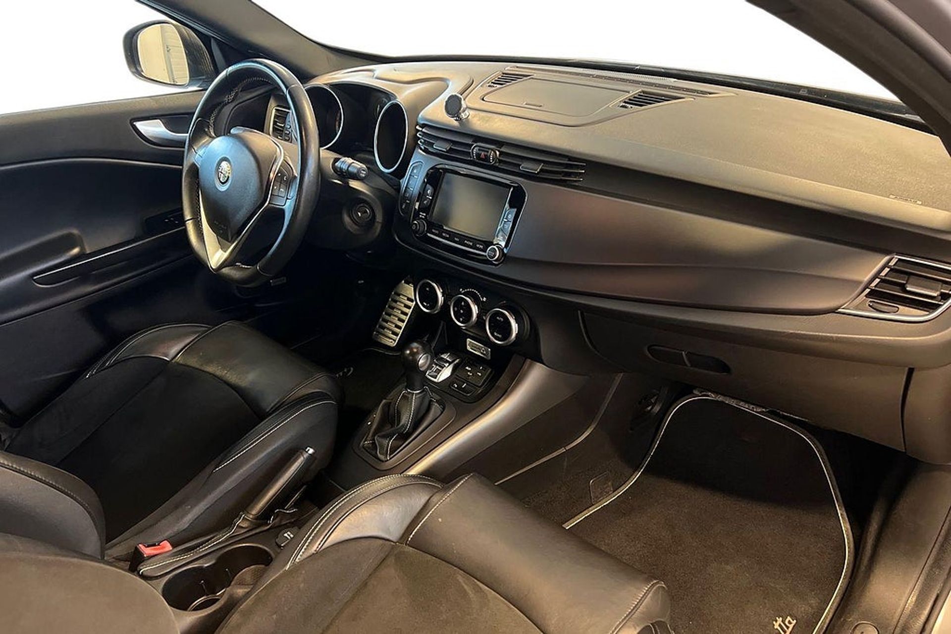 Alfa Romeo Giulietta 2015, photo 7/10