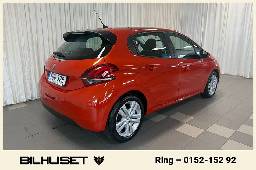 Bild 3 av Peugeot 208 5-dörrar 1.2 PureTech PANORAMA PDC BAK 360 KR SKATT