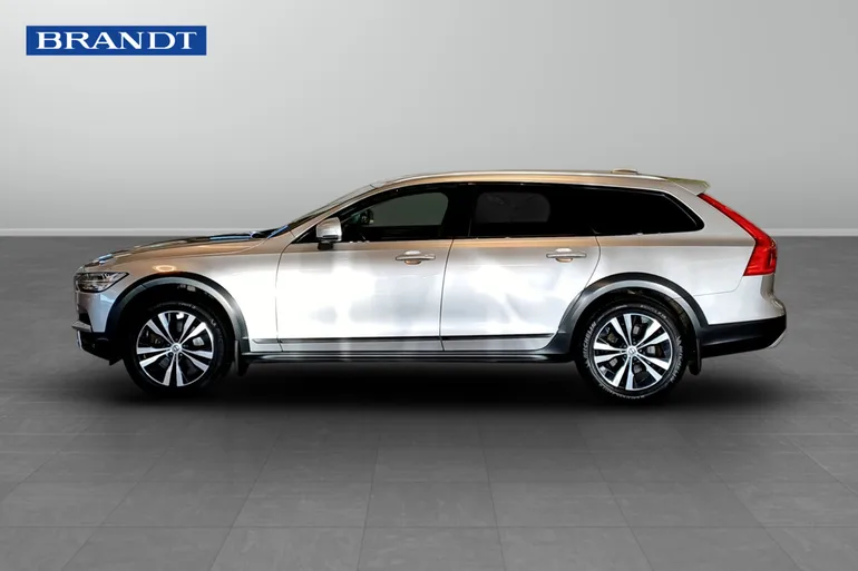 Volvo V90 Cross Country