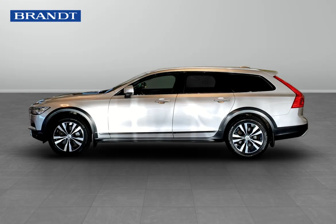 Volvo V90 Cross Country
