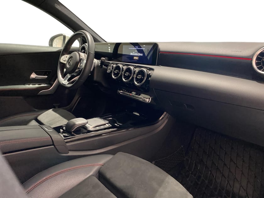 Bild 4 av Mercedes-Benz A 200 d AMG Sport Base, 150hk