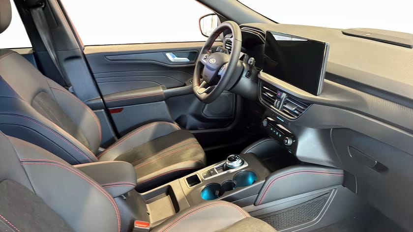 Bild 3 av Ford Kuga Plug-In Hybrid ST-Line X 2.5 PHEV FWD 243hk Automat