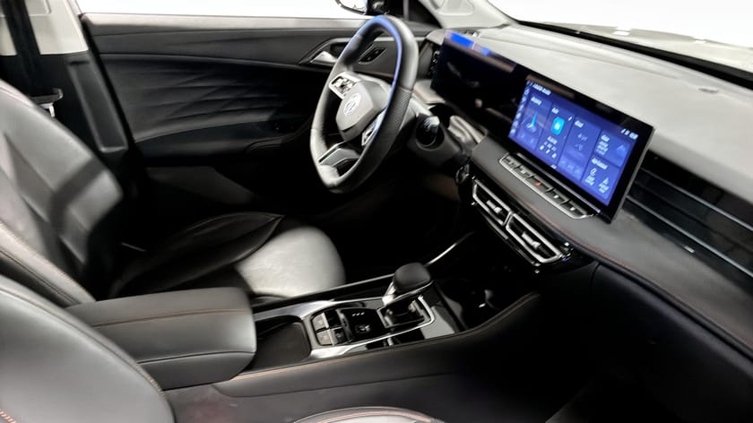 Bild 3 av MG HS PHEV Luxury 307hk Automat