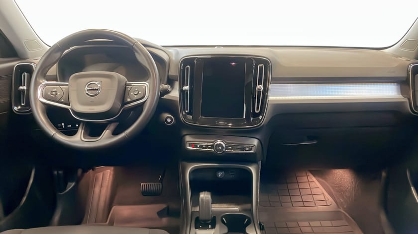 Bild 4 av Volvo XC40 Recharge T4 Drag Backkamera Rattvärme Farthållare Auto-Park