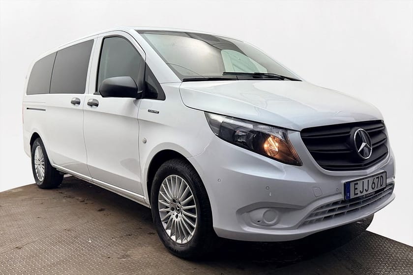 Bild 4 av Mercedes-Benz eVito Tourer 129 3.5t CCS 2xSidodörr Inredd Kamera 3-sits 204hk