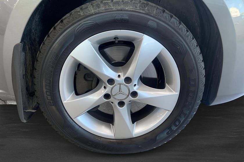 Bild 5 av Mercedes-Benz Vito 119 BlueTEC 4MATIC 3.0t 7G-Tronic Plus Euro 6