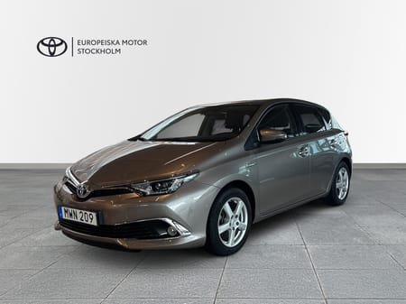 Toyota Auris Hybrid Executive *Facelift* P-sensorer Vinterhjul