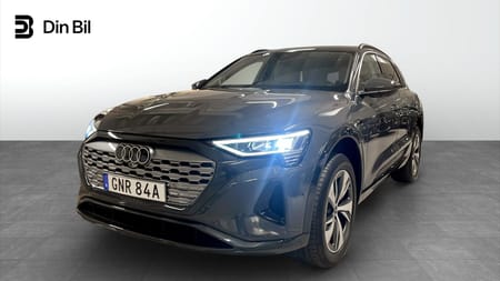 Audi Q8 50 e-tron quattro 340hk