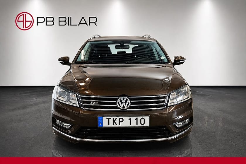 Bild 3 av Volkswagen Passat Variant 4Motion R-Line Panorama Läder B-Kam 2 Ägare