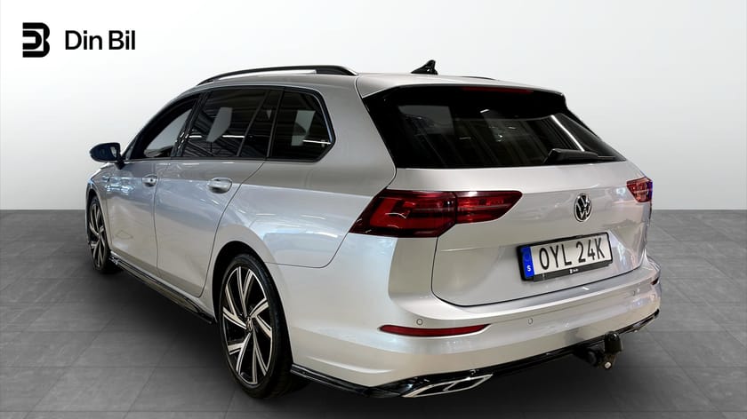 Bild 3 av Volkswagen Golf Sportscombi 1.5 eTSI 150hk R-Line Värmare Drag B-Kam Pano