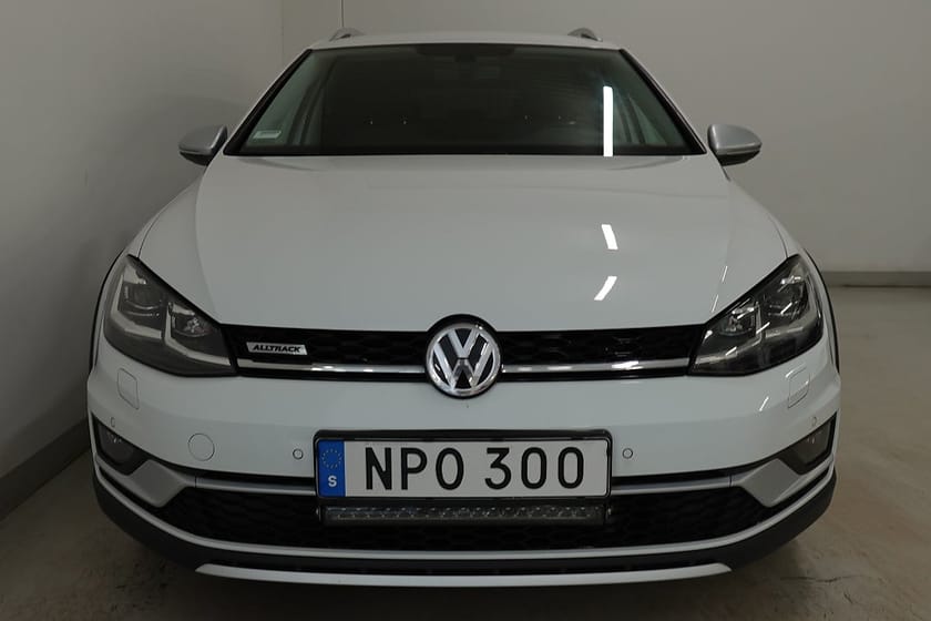 Bild 2 av Volkswagen Golf Alltrack 2.0 TDI 4Motion P-Värme Adap-F Massage