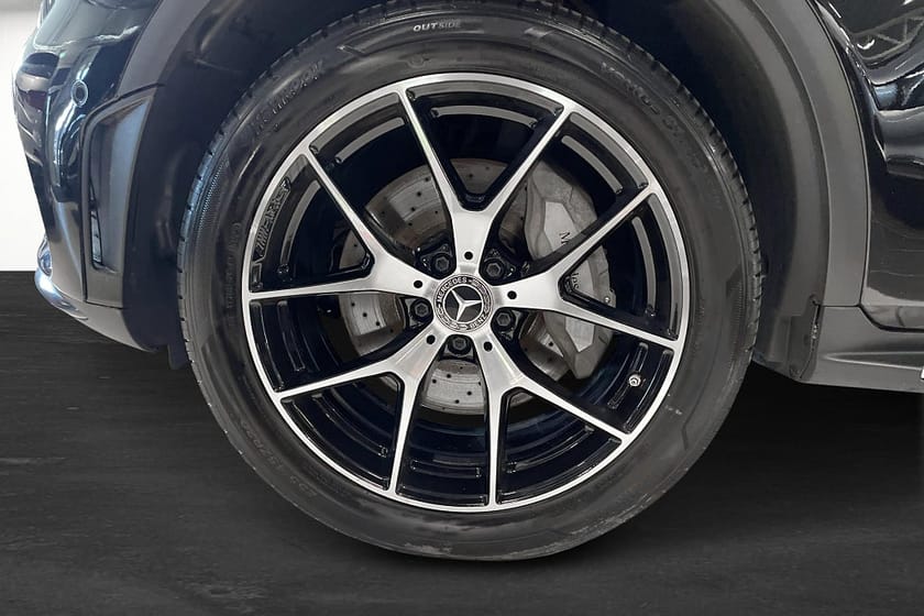Bild 5 av Mercedes-Benz GLC 300 e Coupé 4MATIC AMG Burmester 360° Drag Värmare